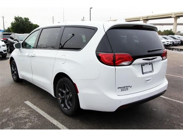  2020 Chrysler Pacifica Touring For Sale Specifications, Price and Images