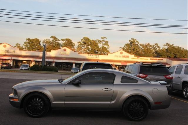  2008 Ford Mustang Deluxe For Sale Specifications, Price and Images