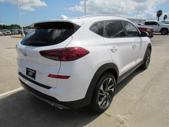  2019 BMW X6 xDrive50i For Sale Specifications, Price and Images