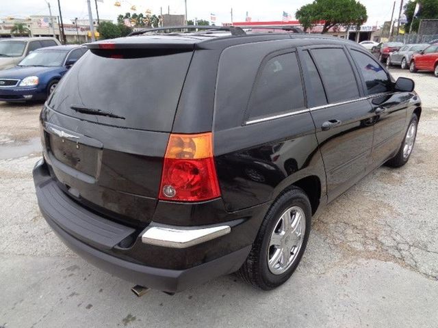  2005 Chrysler Pacifica Touring