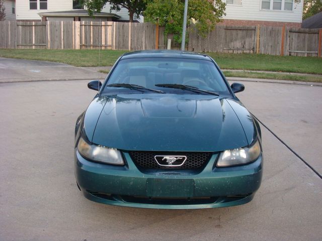  2003 Ford Mustang