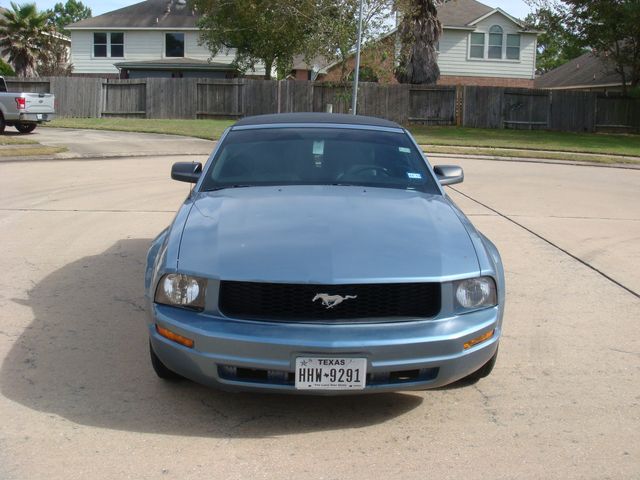  2005 Ford Mustang