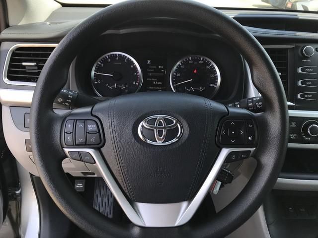  2010 Toyota Camry LE For Sale Specifications, Price and Images