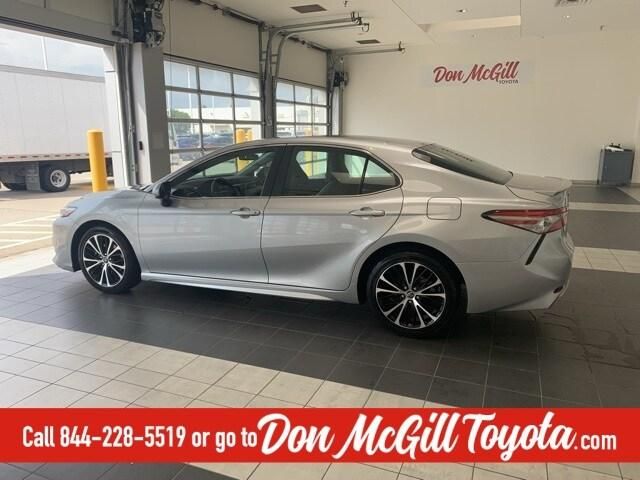 Certified 2018 Toyota Camry SE