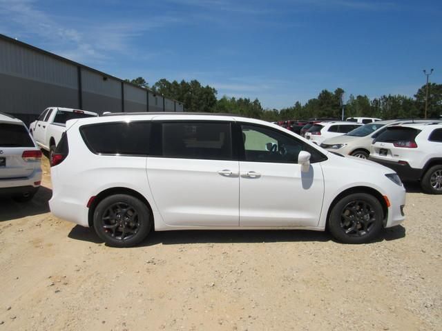  2019 Chrysler Pacifica Touring-L