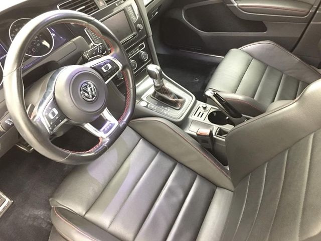  2016 Volkswagen Golf GTI SE
