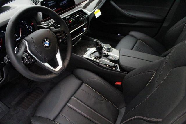  2019 BMW 540 i