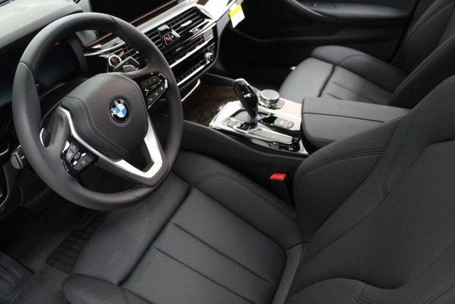  2020 BMW 530 i