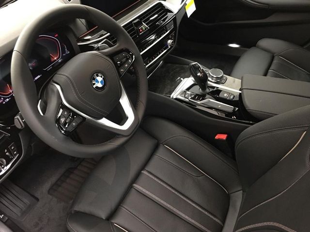  2020 BMW 540 i