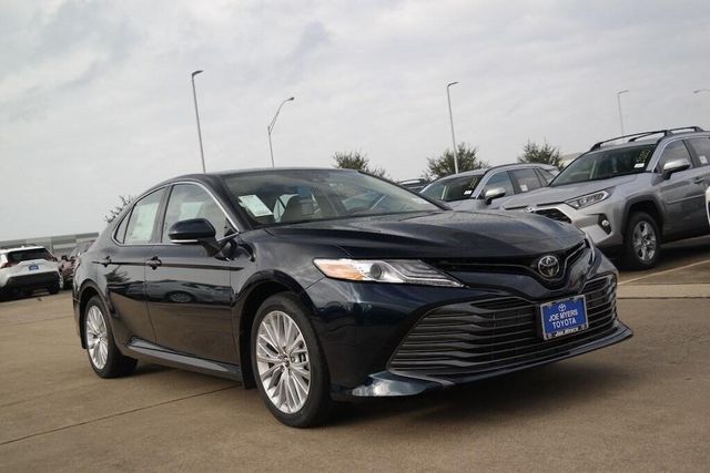  2020 Toyota Avalon Hybrid Limited For Sale Specifications, Price and Images