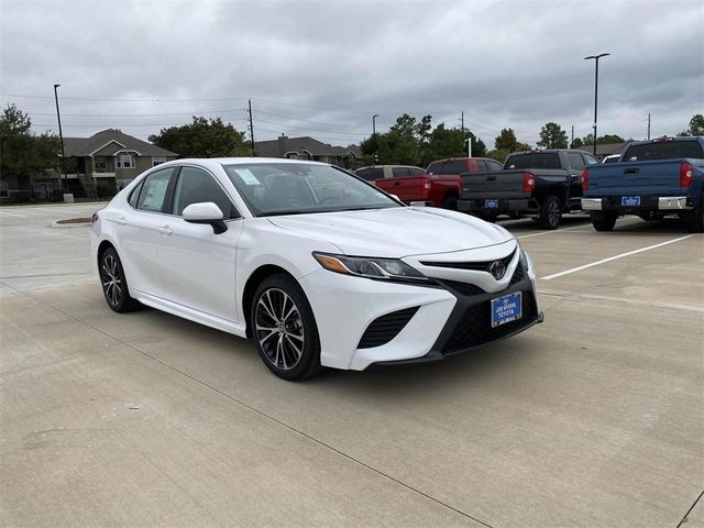  2018 Toyota Camry LE For Sale Specifications, Price and Images