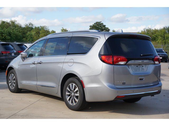  2020 Chrysler Pacifica Touring L Plus 35th Anniversary