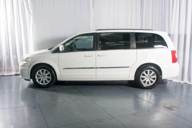  2013 Chrysler Town & Country Touring