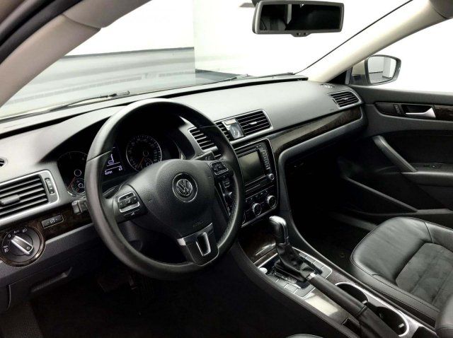  2015 Volkswagen Passat 2.0L TDI SEL Premium