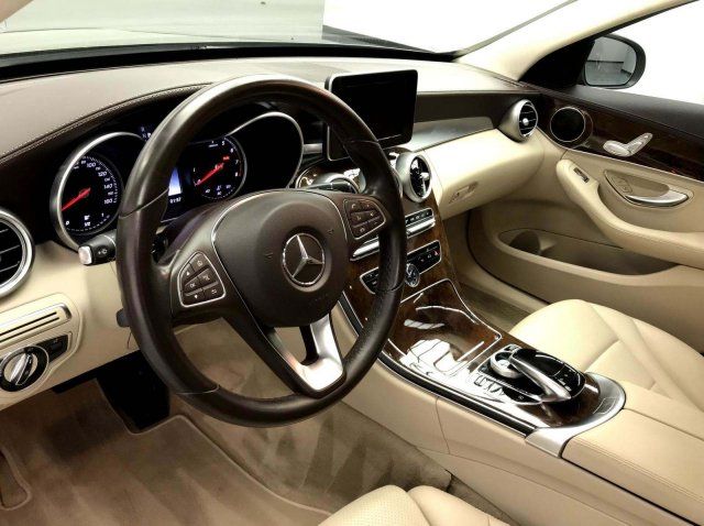  2016 Mercedes-Benz C300 Luxury