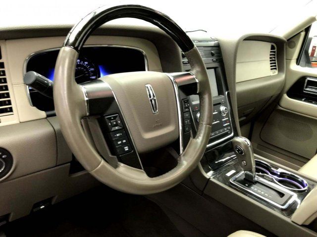  2016 Lincoln Navigator Select
