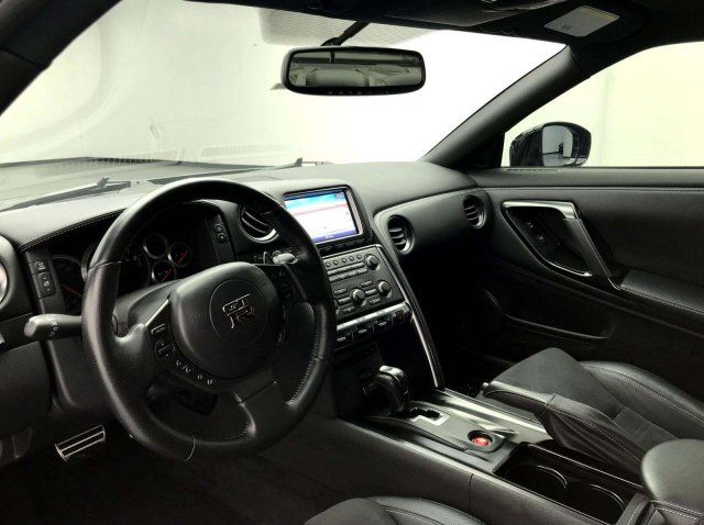  2016 Nissan GT-R Premium