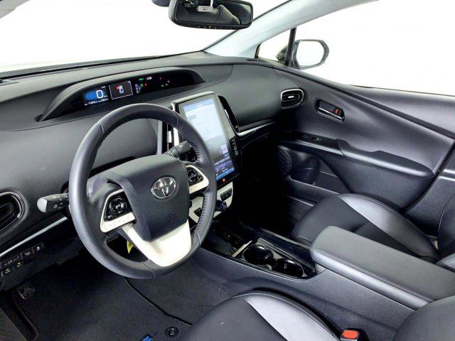  2017 Toyota Prius Prime Advanced 4dr Hatchback