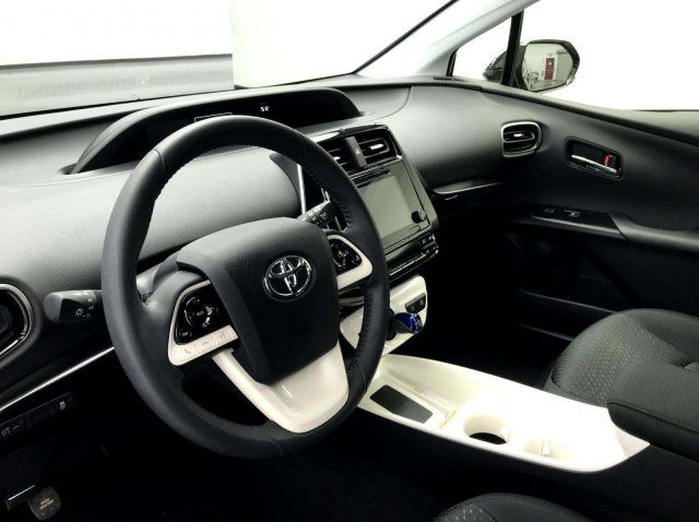  2016 Toyota Prius Three 4dr Hatchback