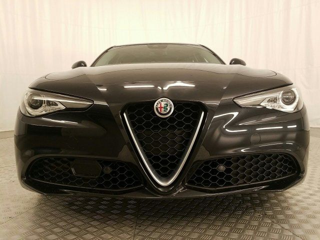  2017 Alfa Romeo Giulia Ti
