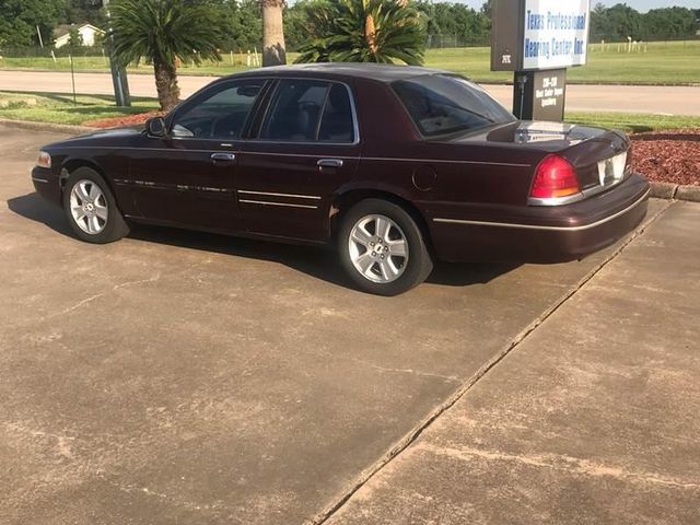  2003 Ford Crown Victoria LX